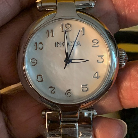 Watch - Picture 2 of 3